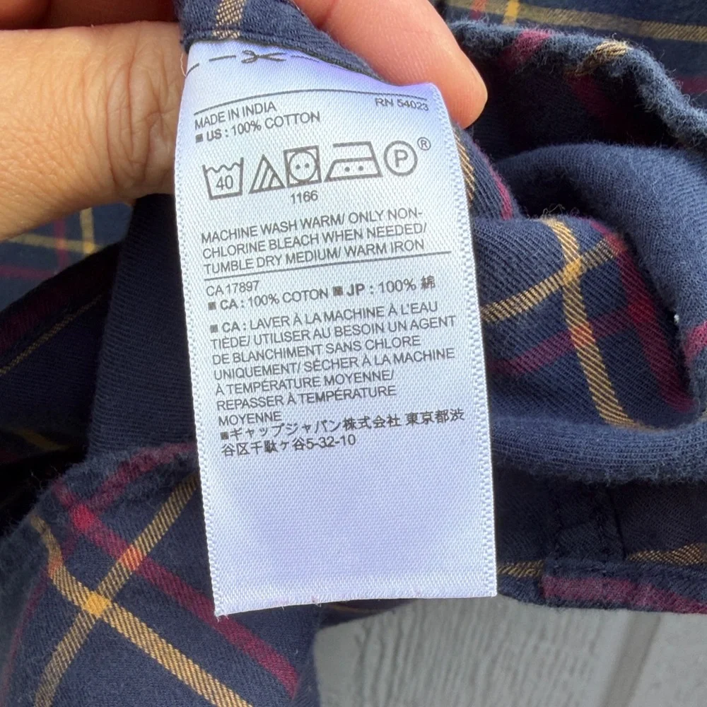 Banana Republic Untucked Fit Navy Plaid Button Down Shirt